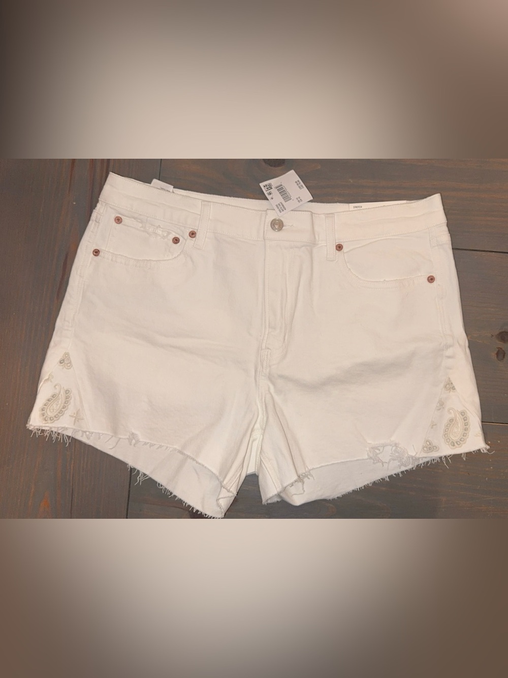 NWT American Eagle White Denim Paisley Embroidered Lace Women’s Shorts